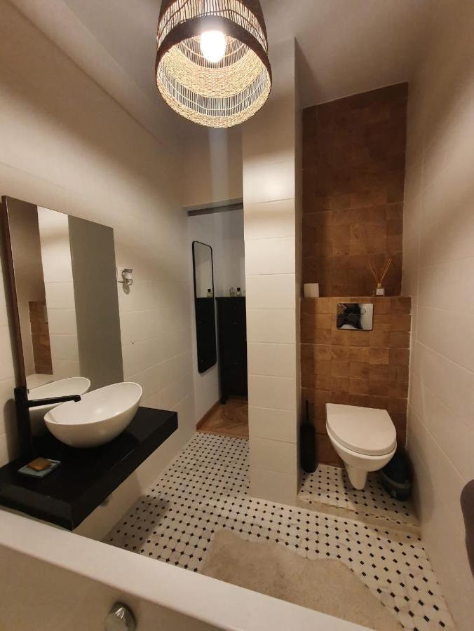 Spacious And Quiet 1Br Apartment In Floreasca Bucarest Exterior foto